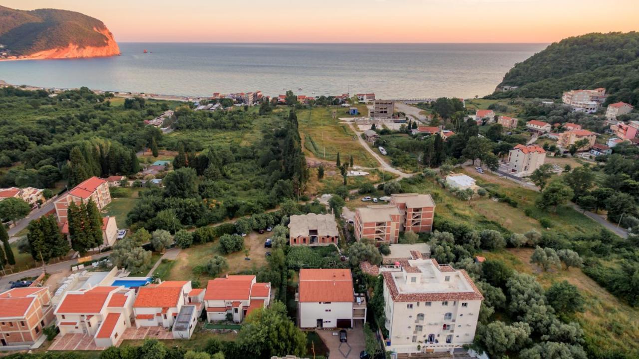 维克托里哈公寓 Petrovac 外观 照片